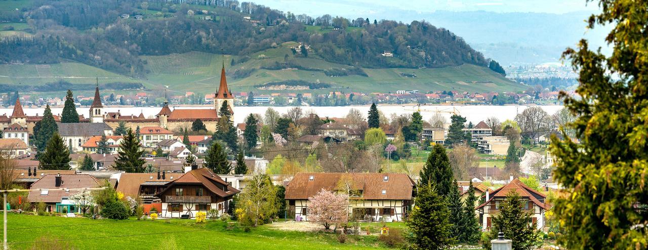 Bed & Breakfast Region Murtensee Münchenwiler Extérieur photo
